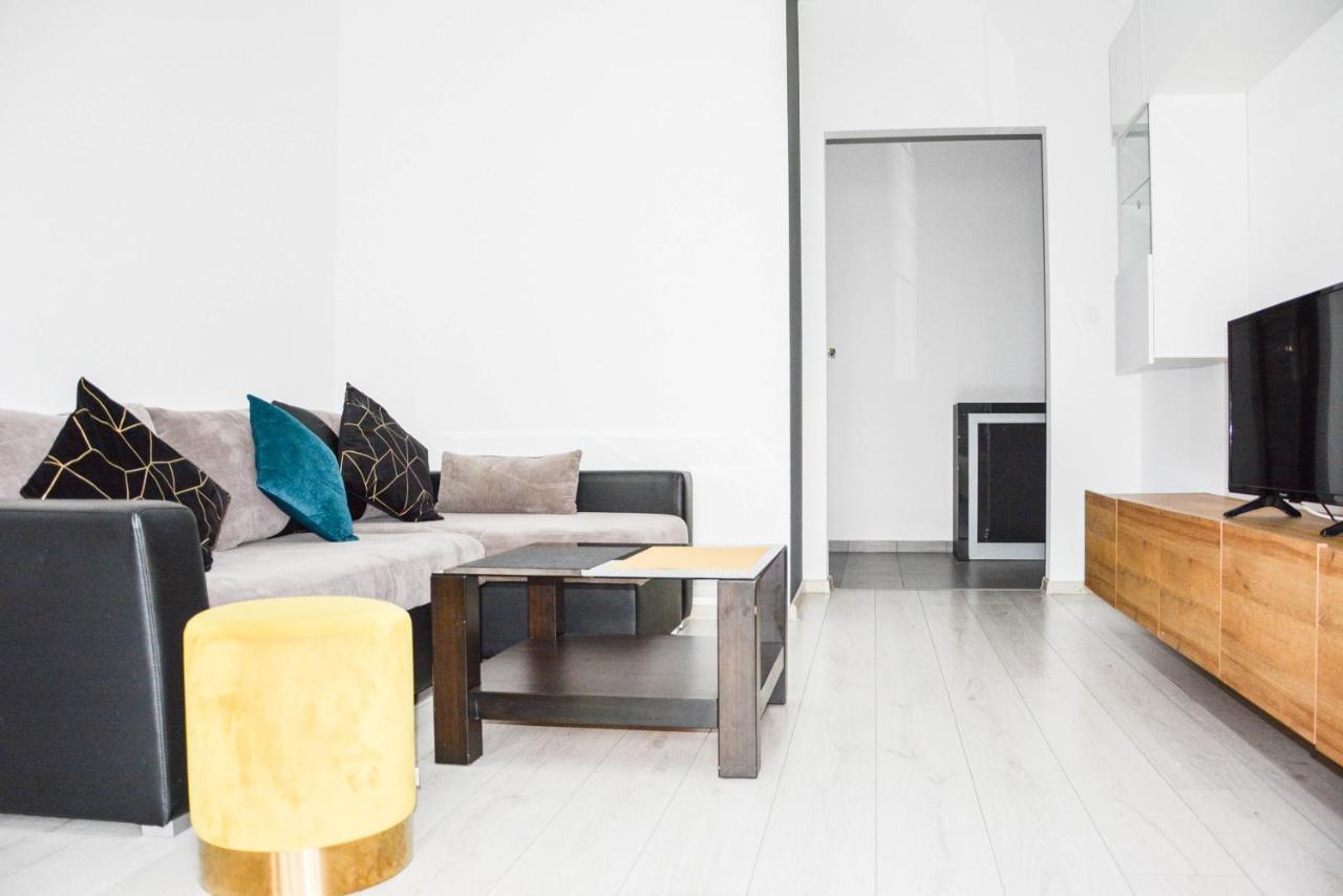 Apartament Delux Przy Wisle Lägenhet Krasków Exteriör bild
