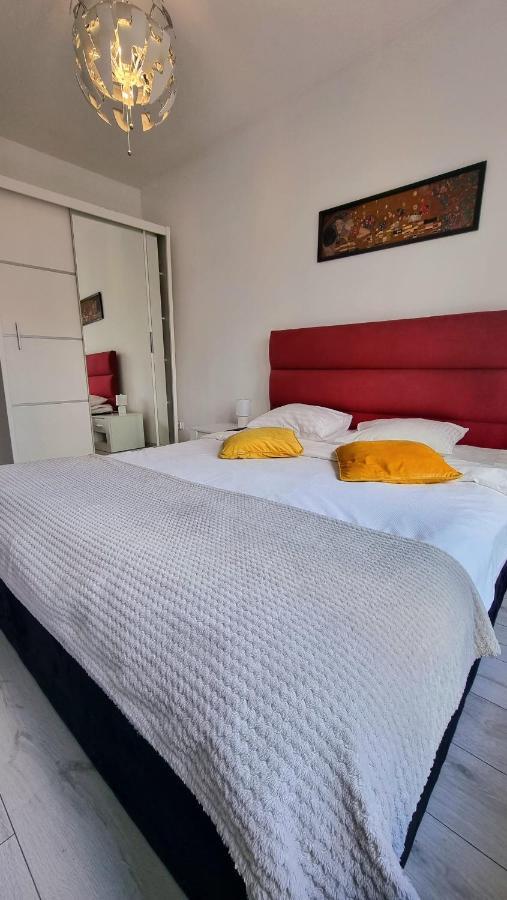 Apartament Delux Przy Wisle Lägenhet Krasków Exteriör bild